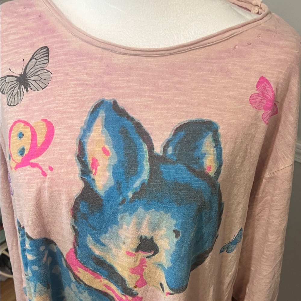 Magnolia Pearl Pink Tee with Blue Animal Print - Picture 3 of 3